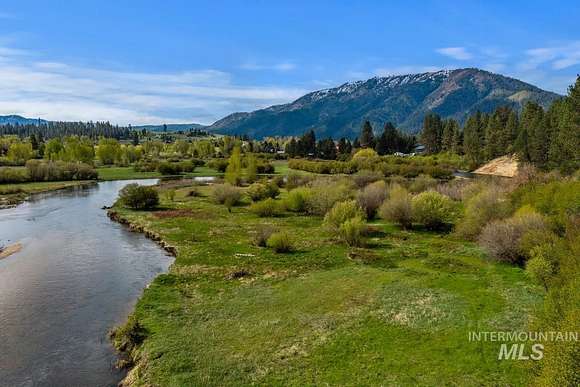 9 Acres of Land for Sale in Garden Valley, Idaho