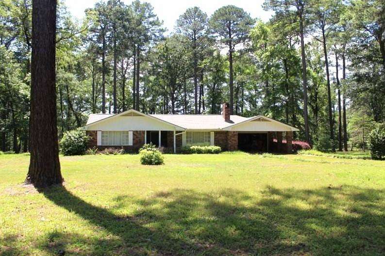 4 Acres of Residential Land with Home for Sale in Many, Louisiana