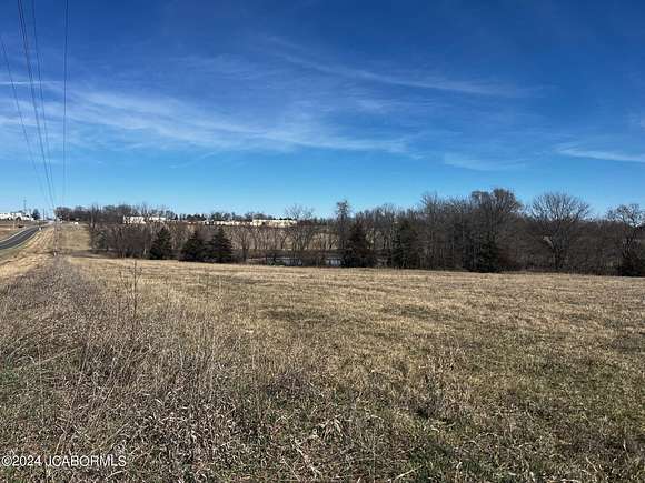 40 Acres of Mixed-Use Land for Sale in California, Missouri