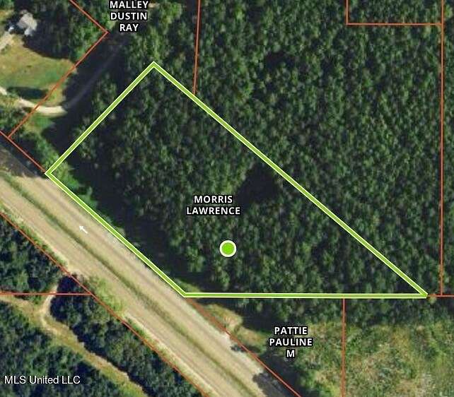 7 Acres of Residential Land for Sale in Braxton, Mississippi