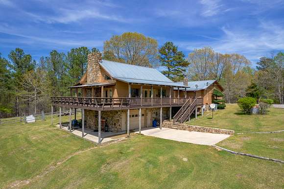 1,074 Acres of Land with Home for Sale in Nauvoo, Alabama