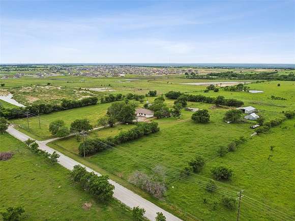 10 Acres of Land with Home for Sale in New Fairview, Texas