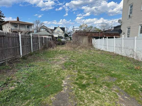 0.08 Acres of Residential Land for Sale in Bridgeport, Connecticut