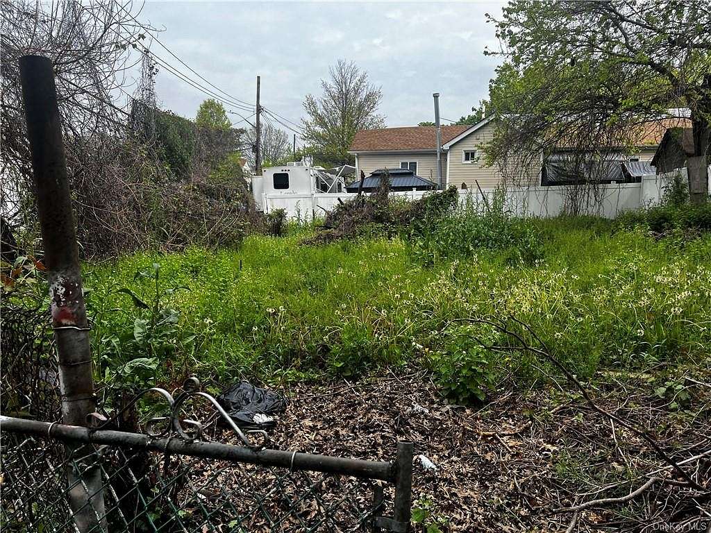 0.06 Acres of Residential Land for Sale in Bronx, New York