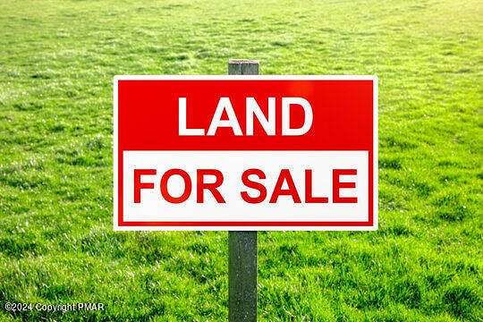 1.1 Acres of Residential Land for Sale in Blakeslee, Pennsylvania