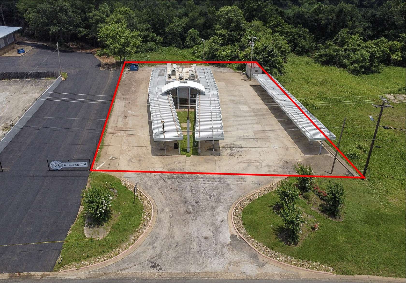 0.56 Acres of Commercial Land for Sale in Henderson, Texas