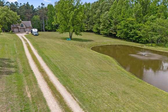 4 Acres of Residential Land with Home for Sale in Brighton, Tennessee