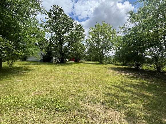 18 Acres of Land for Sale in Huntington, Texas