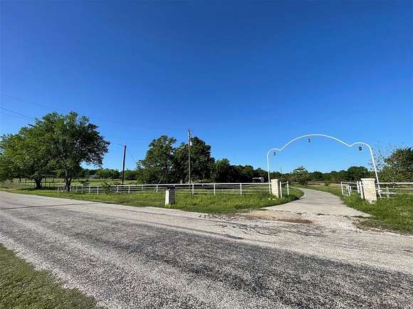 7.4 Acres of Residential Land for Sale in Emory, Texas