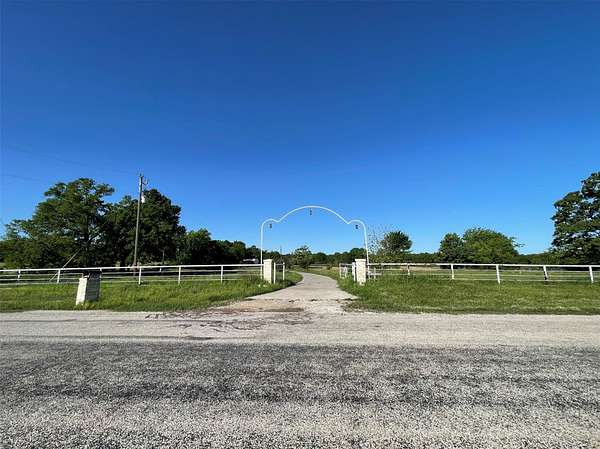 7.45 Acres of Residential Land for Sale in Emory, Texas