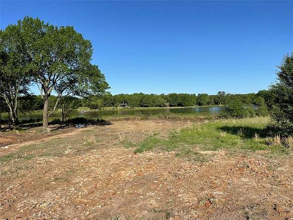 3 Acres of Residential Land for Sale in Emory, Texas