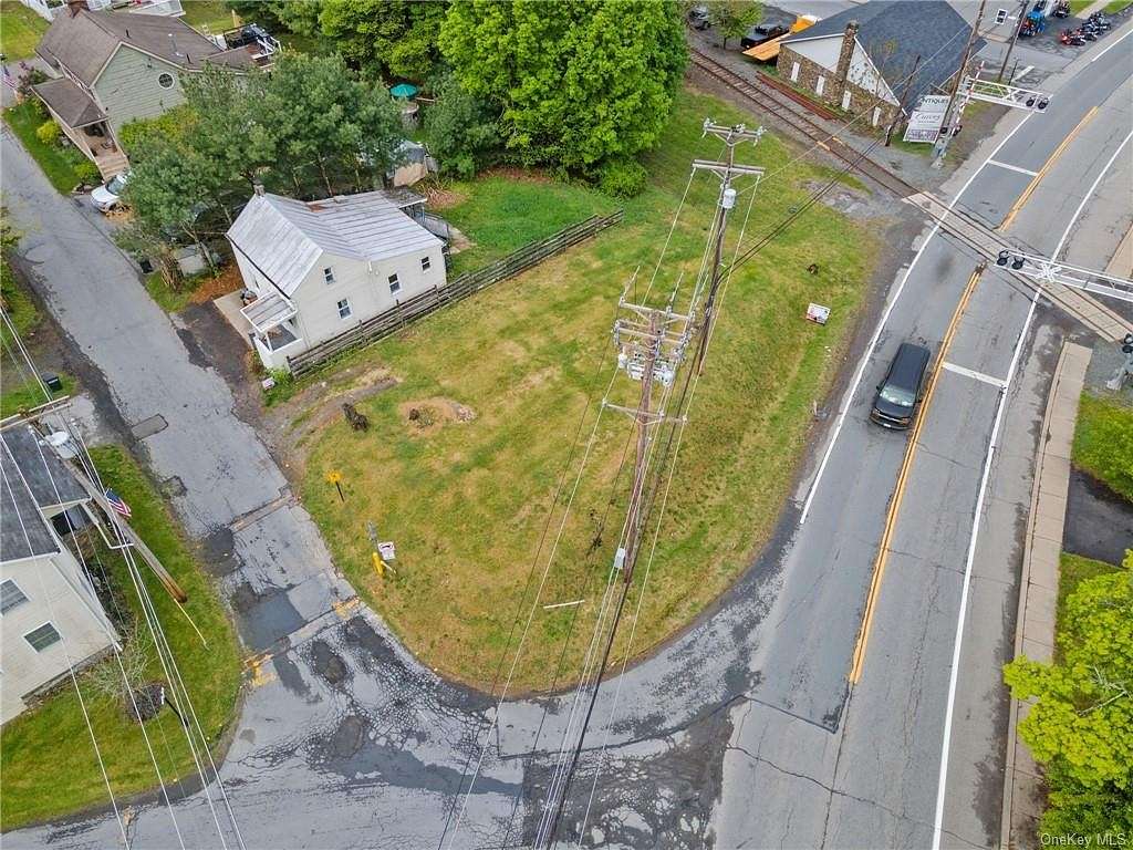 0.09 Acres of Commercial Land for Sale in Montgomery, New York