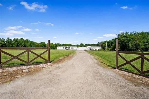 9 Acres of Land for Sale in Oktaha, Oklahoma