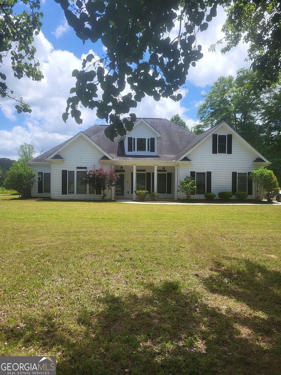 20 Acres of Land with Home for Sale in Monroe, Georgia