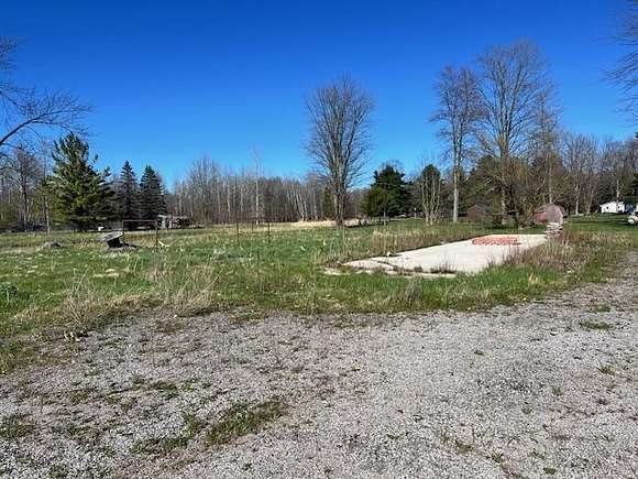 1 Acre of Residential Land for Sale in Midland, Michigan