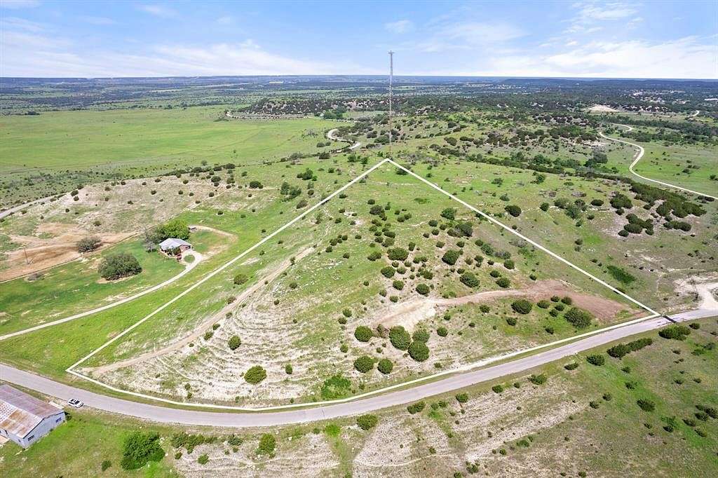 5 Acres of Land for Sale in Glen Rose, Texas