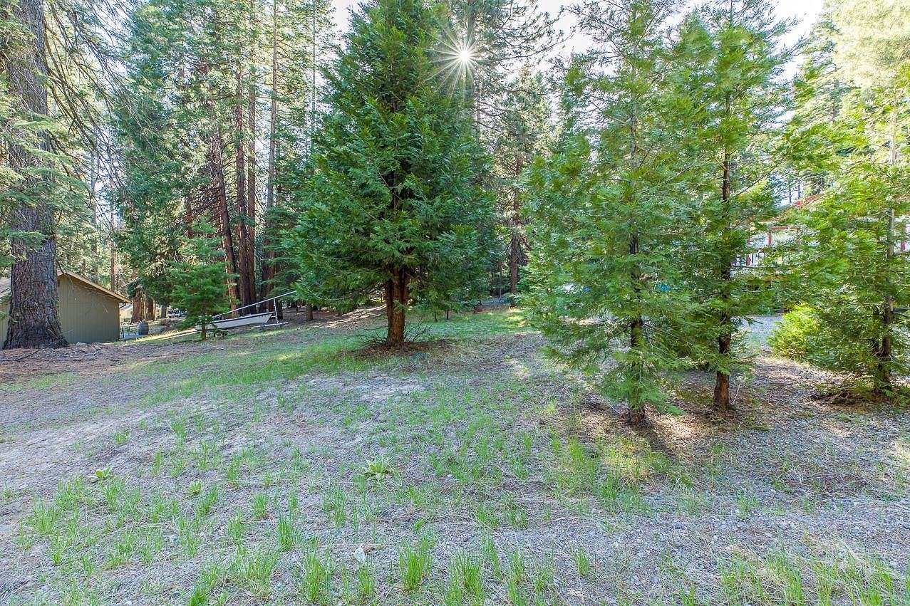 0.38 Acres of Residential Land for Sale in Lake Almanor Country Club, California