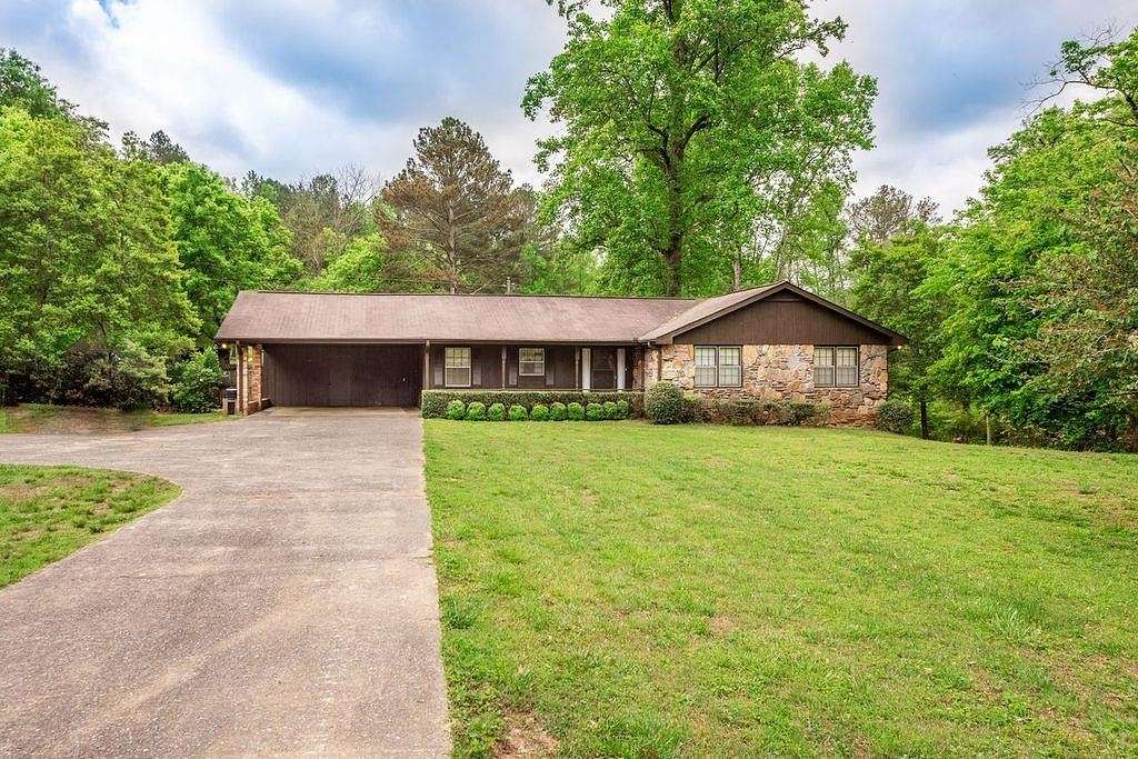 2.8 Acres of Residential Land with Home for Sale in Waleska, Georgia