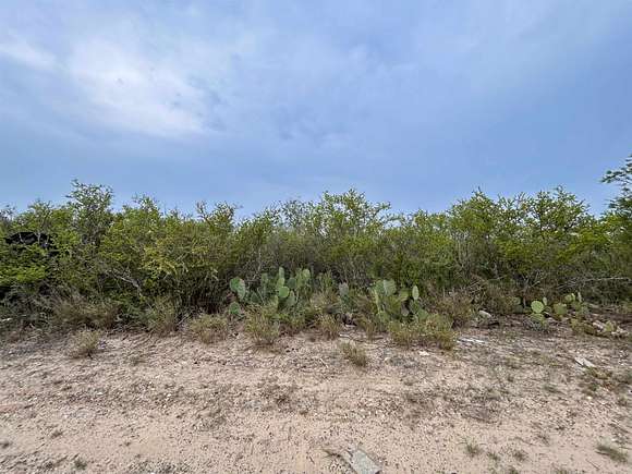 10 Acres of Residential Land for Sale in Laredo, Texas