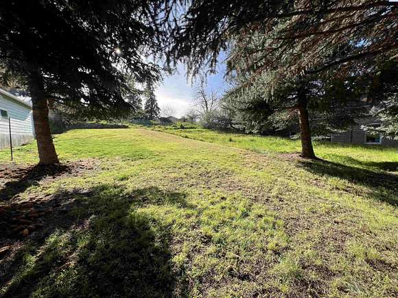 0.17 Acres of Mixed-Use Land for Sale in Uniontown, Washington