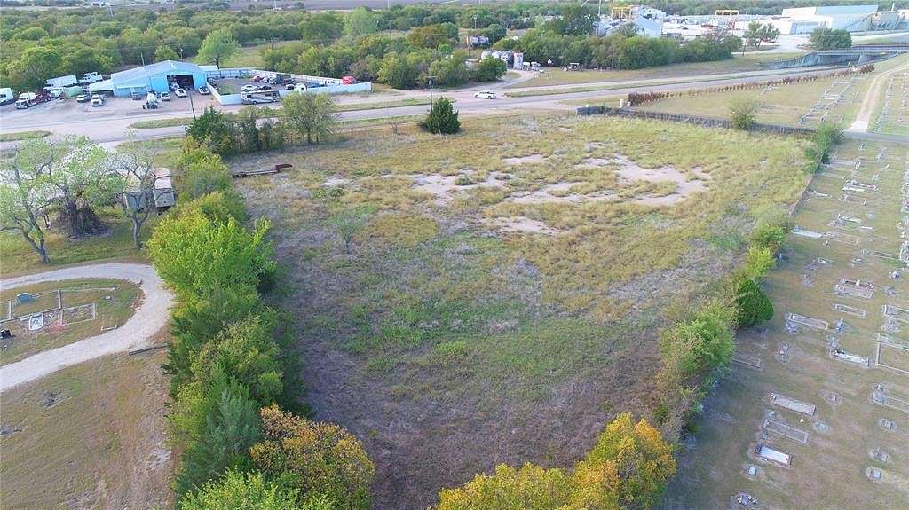 2.2 Acres of Commercial Land for Sale in Hillsboro, Texas