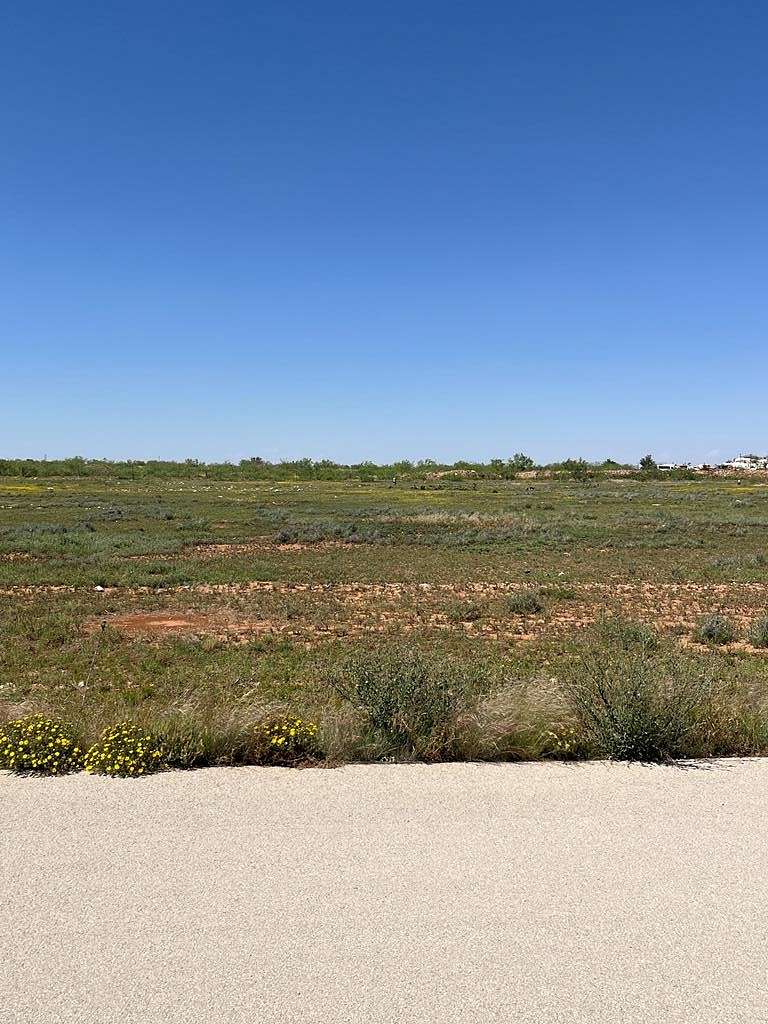 1.1 Acres of Residential Land for Sale in Midland, Texas