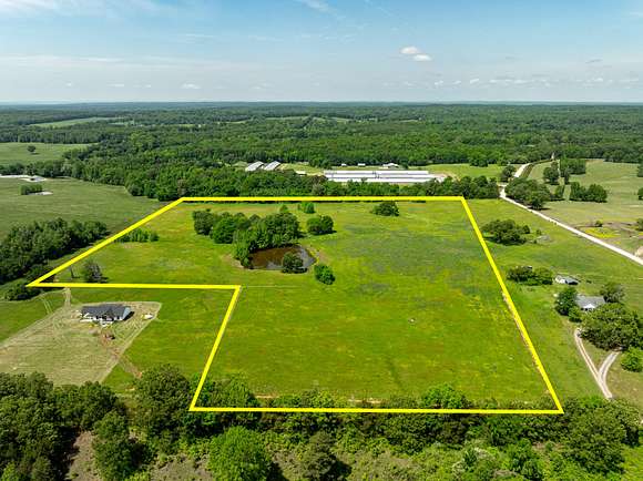 20 Acres of Recreational Land for Sale in Newark, Arkansas