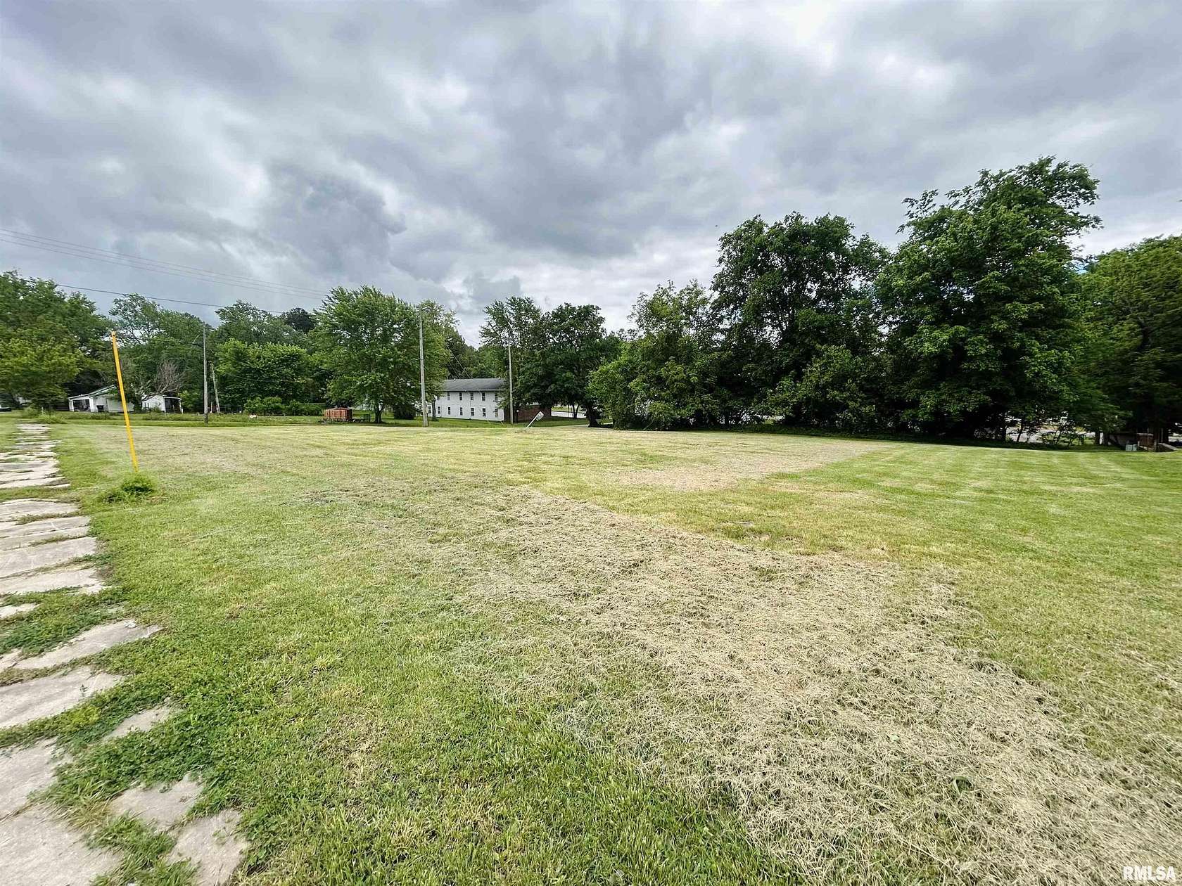 0.397 Acres of Residential Land for Sale in Golconda, Illinois