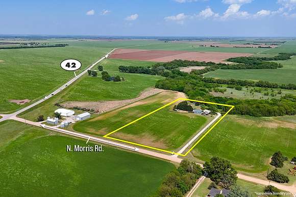 4.8 Acres of Residential Land with Home for Auction in Conway Springs, Kansas