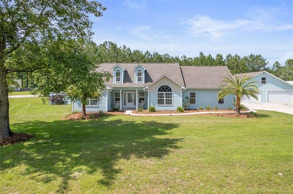 3.02 Acres of Residential Land with Home for Sale in Waverly, Georgia