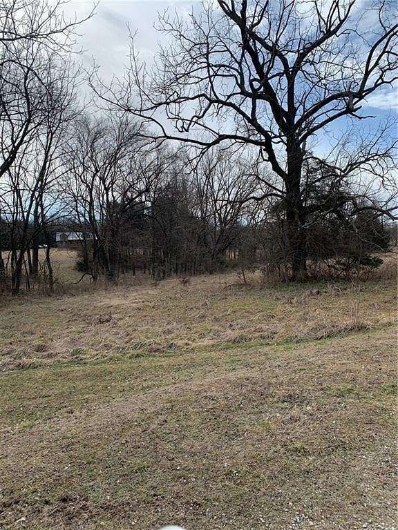 5 Acres of Land for Sale in Berryville, Arkansas