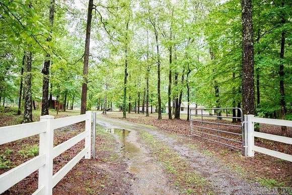 10 Acres of Residential Land with Home for Sale in Redfield, Arkansas
