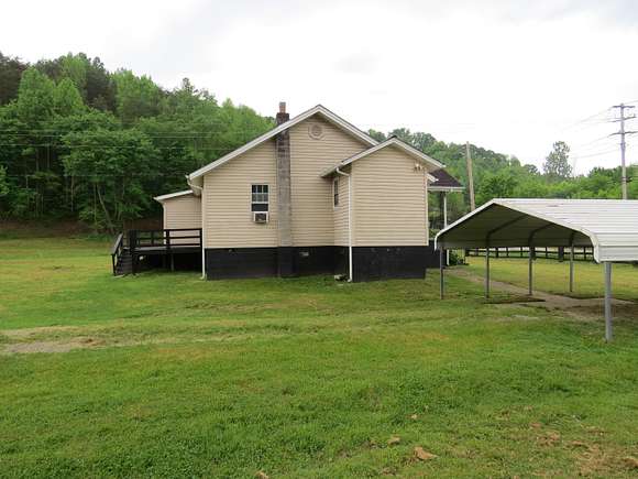 14.5 Acres of Land with Home for Sale in Barbourville, Kentucky