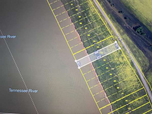 1 Acre of Residential Land for Sale in Clifton, Tennessee