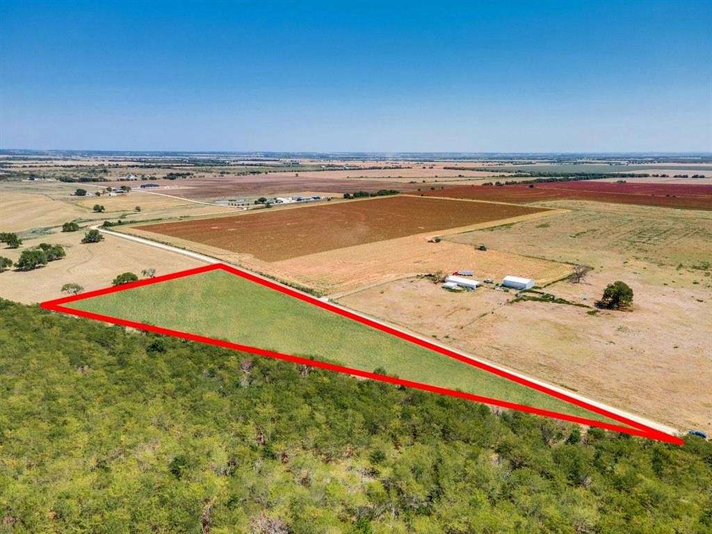 5.018 Acres of Commercial Land for Sale in Tioga, Texas