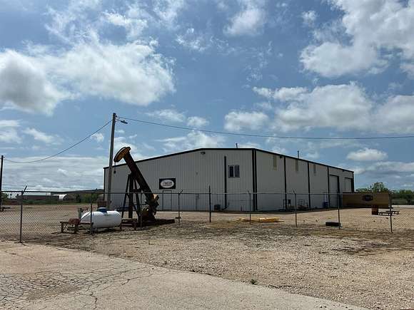 2 Acres of Commercial Land for Sale in Abilene, Texas