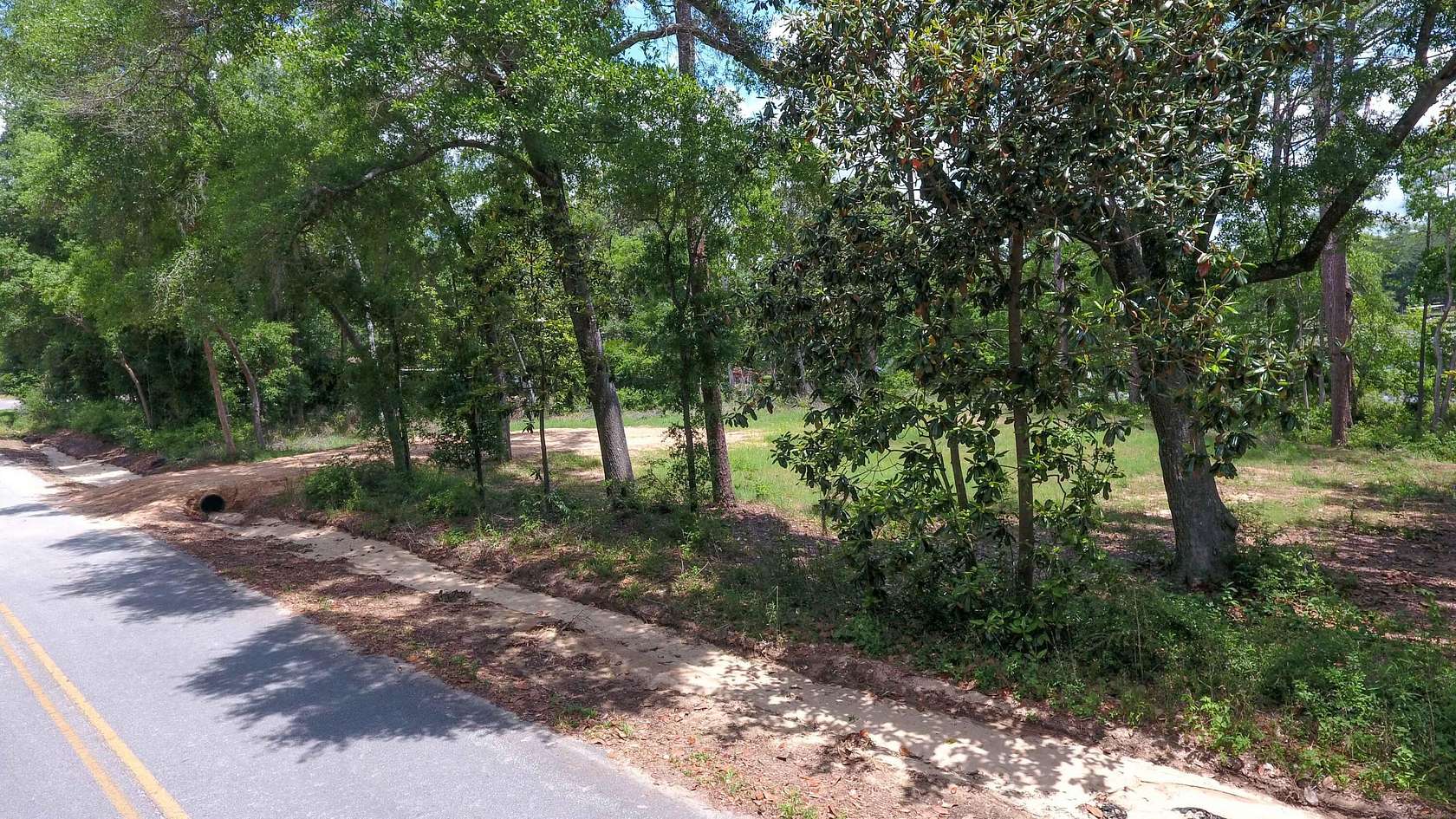 0.38 Acres of Land for Sale in DeFuniak Springs, Florida