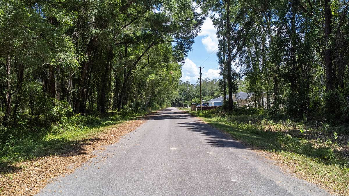 0.26 Acres of Residential Land for Sale in Ocklawaha, Florida