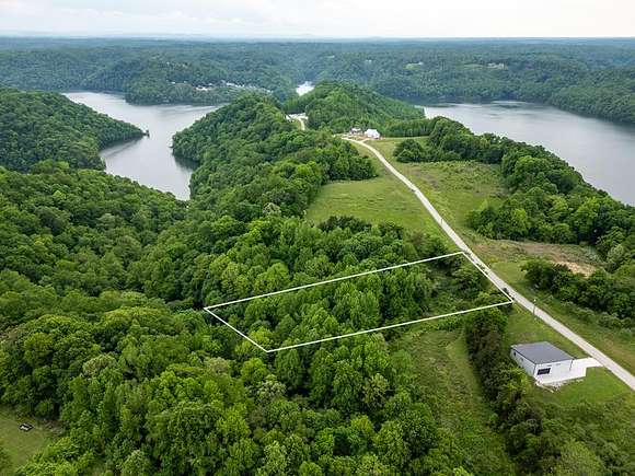 1.62 Acres of Residential Land for Sale in Baxter, Tennessee