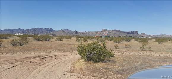 2.35 Acres of Residential Land for Sale in Golden Valley, Arizona