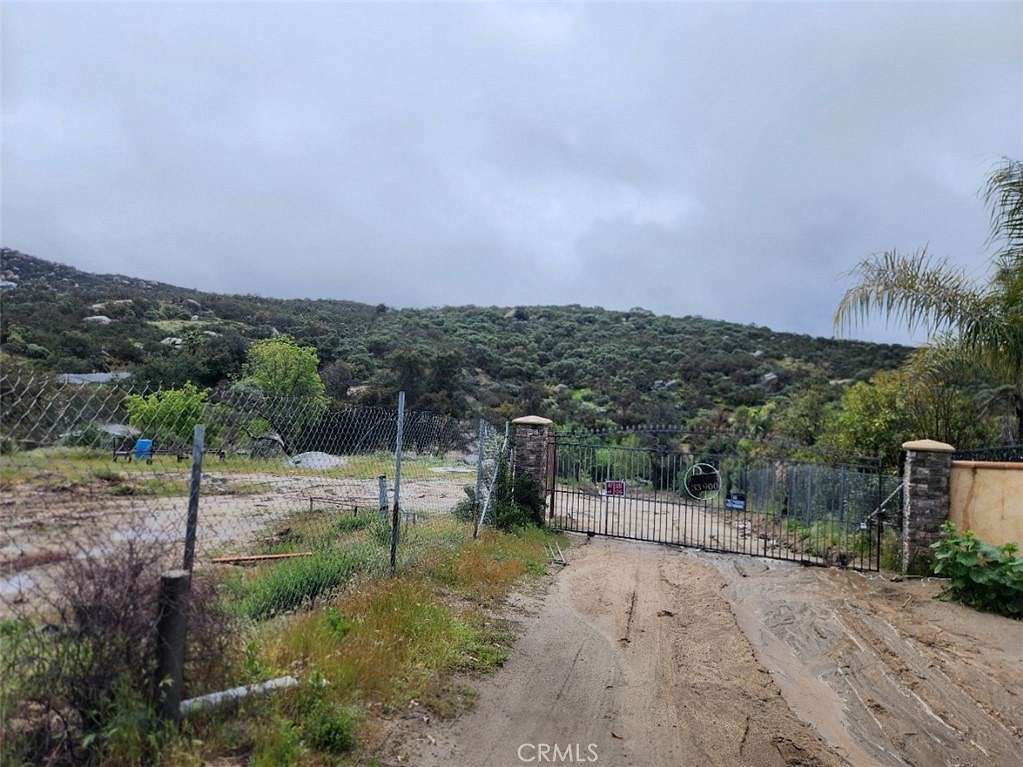 5.01 Acres of Land for Sale in Hemet, California