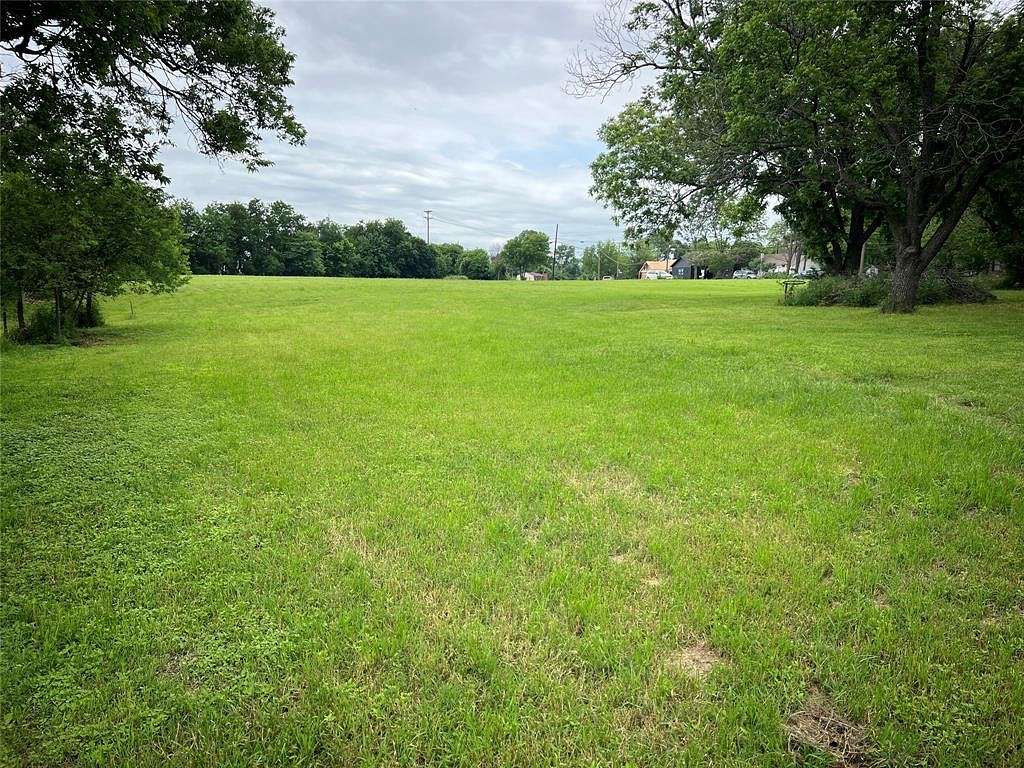 7.6 Acres of Residential Land for Sale in Cleburne, Texas
