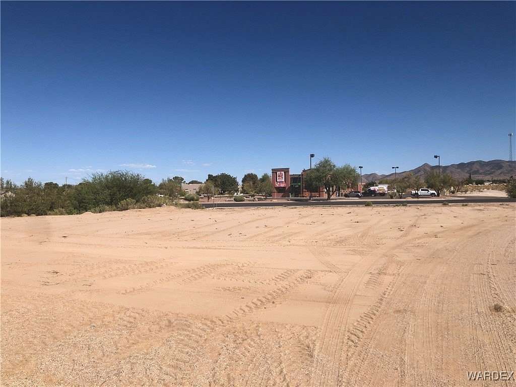 0.95 Acres of Commercial Land for Sale in Kingman, Arizona