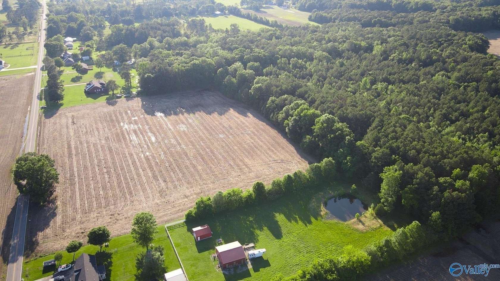 24 Acres of Land for Sale in Athens, Alabama