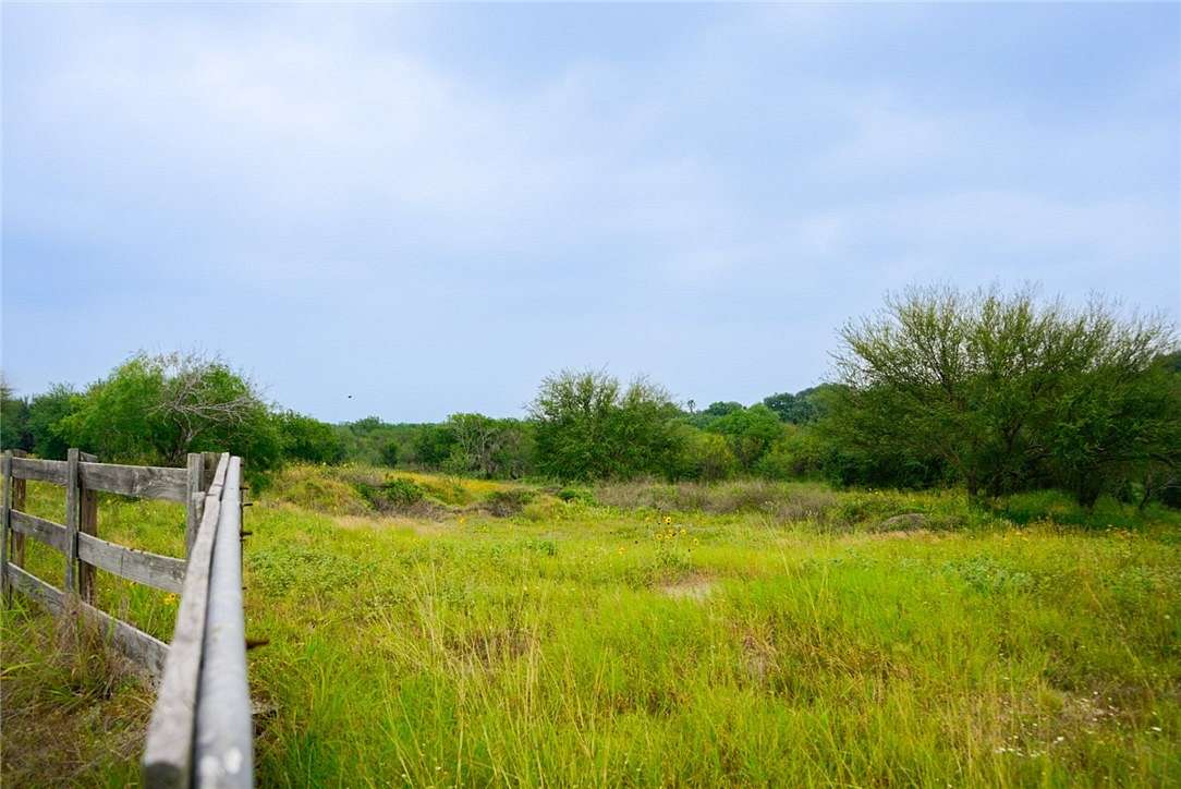 1.2 Acres of Residential Land for Sale in Robstown, Texas