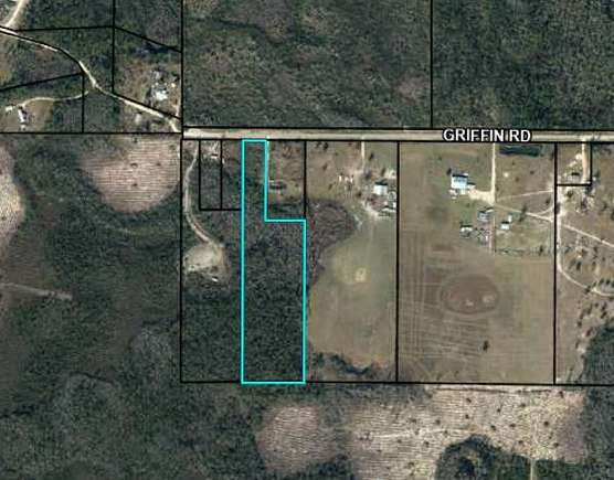 7.9 Acres of Residential Land for Sale in Wewahitchka, Florida