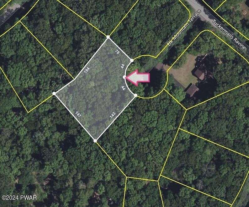 0.58 Acres of Land for Sale in Tafton, Pennsylvania