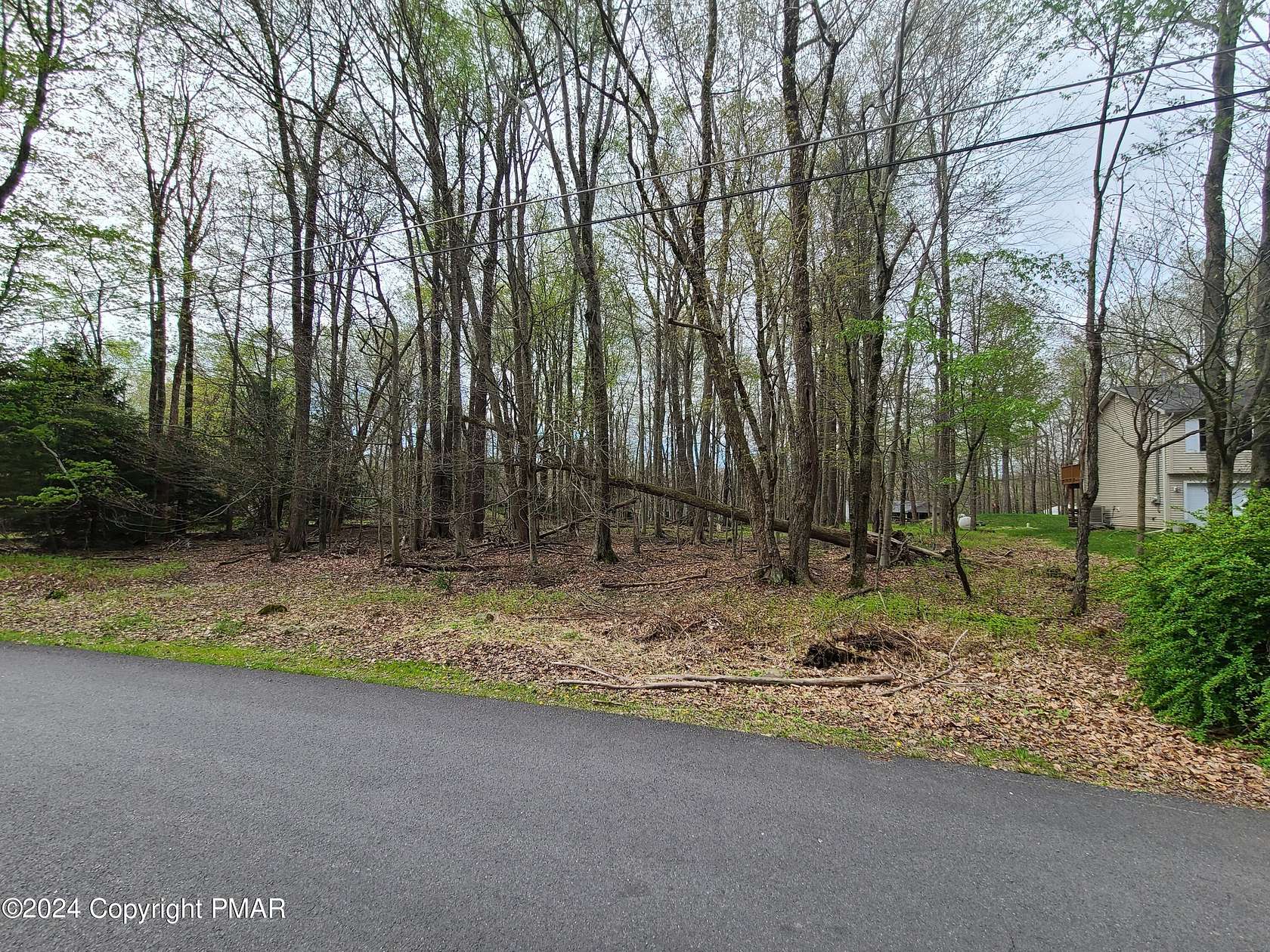 0.54 Acres of Residential Land for Sale in Pocono Summit, Pennsylvania
