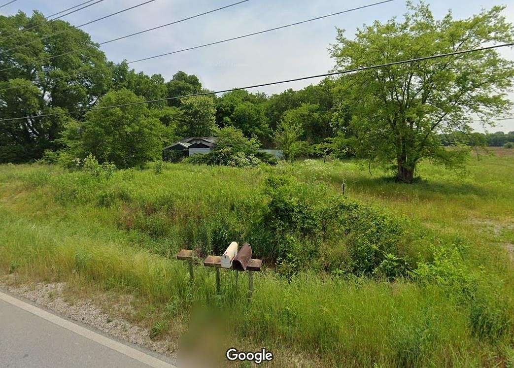 0.86 Acres of Residential Land for Sale in Tuscumbia, Alabama