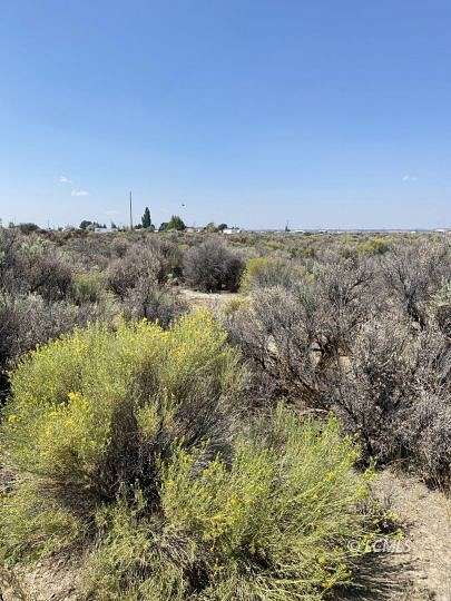 1.14 Acres of Residential Land for Sale in Christmas Valley, Oregon